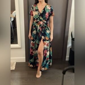 Worn once 

Shien xs with slit